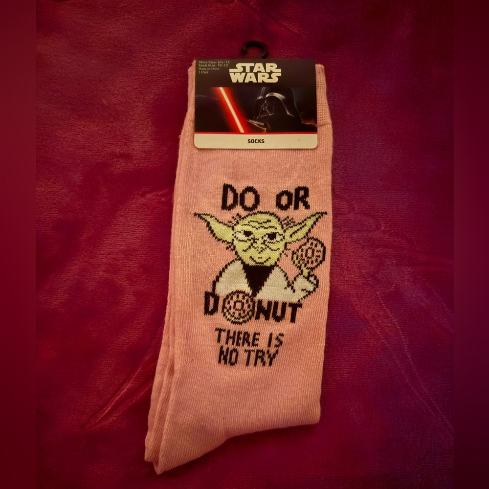 Disney Star Wars Pink Yoda Casual Socks